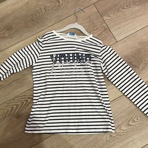 Super cute White and Black long sleeve !!